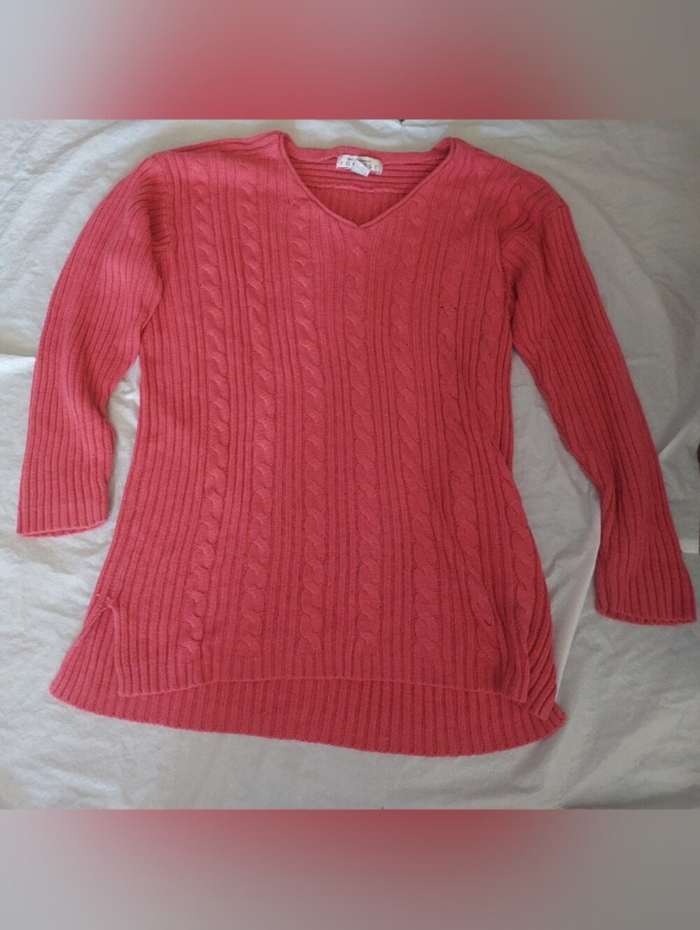 90s Vintage Cable V-Neck Sweater in Coral Pink